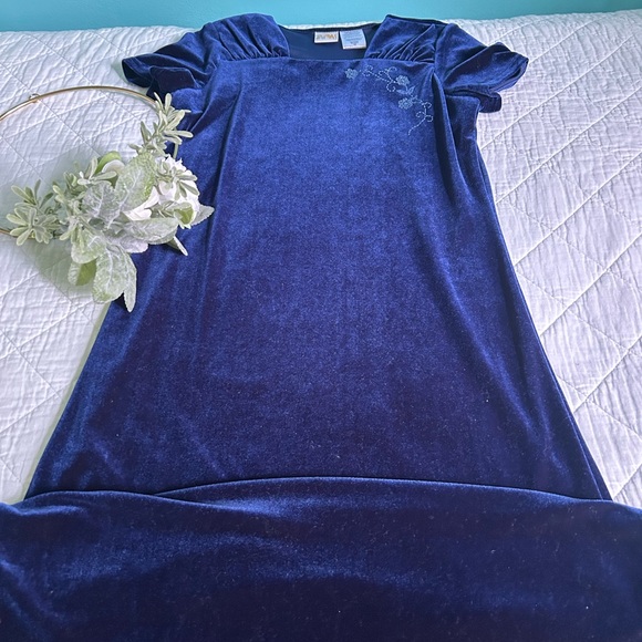 Vintage New Moves Retro Velvet Like Midi Dress - Picture 2 of 12